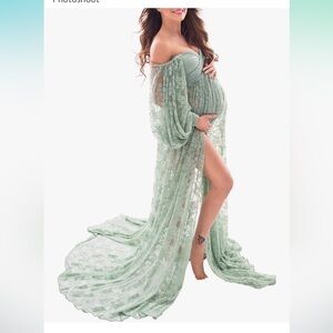 Lace maternity shoot dress